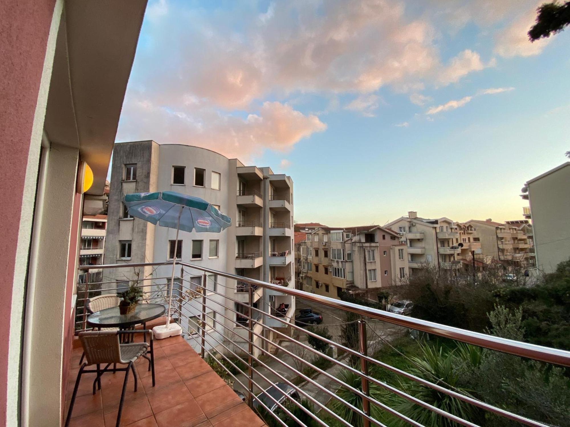 Markovic Aparthotel - Budva Becici Hotel Luaran gambar